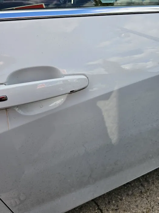 Avis Car Rental Picture 8