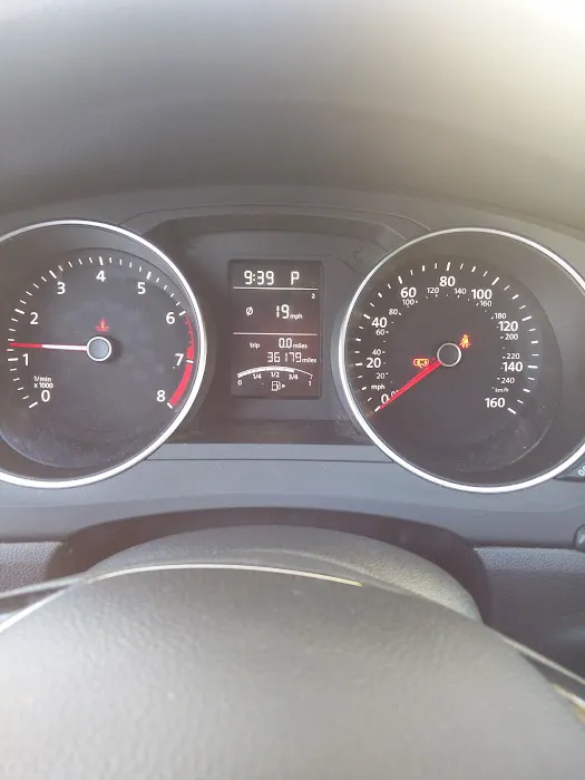 Avis Car Rental Picture 7
