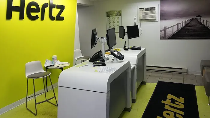 Hertz Car Rental - Upper Saddle River - Route 17 North Picture 4