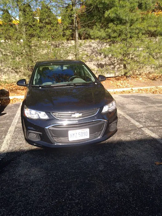 Hertz Car Rental - Upper Saddle River - Route 17 North Picture 8