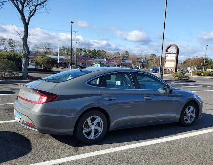 Enterprise Rent-A-Car Picture 1