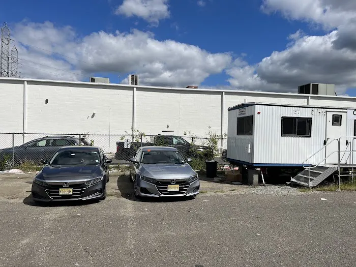 Lenox Car Rental Picture 3