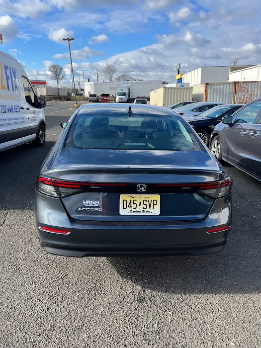 Lenox Car Rental Picture 5
