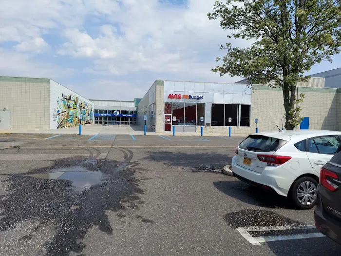 Avis Car Rental Picture 2