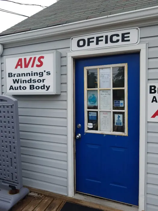 Avis Car Rental Picture 3
