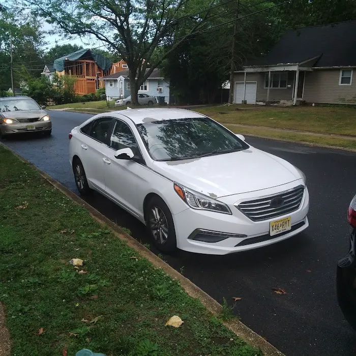 Goldstar Auto Rental Picture 5