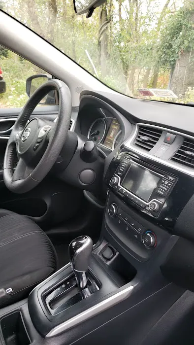 EZ Car Rental Picture 6