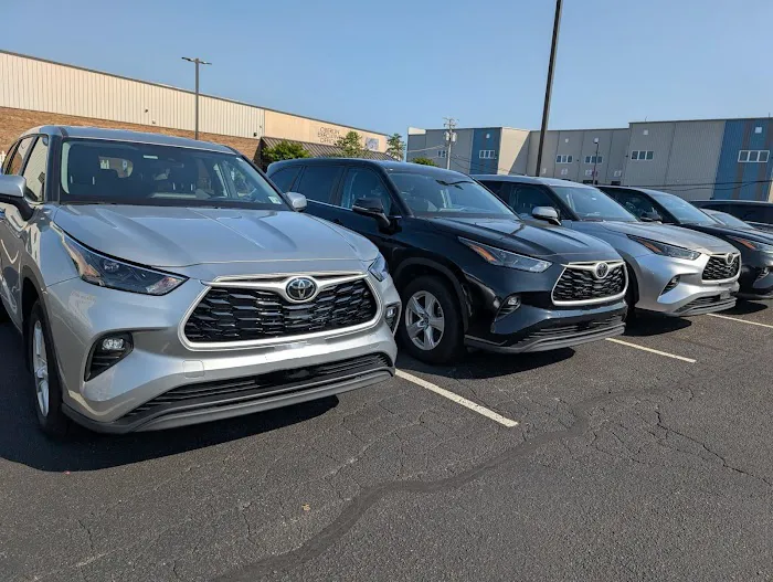 Velocity Rent A Car Picture 3