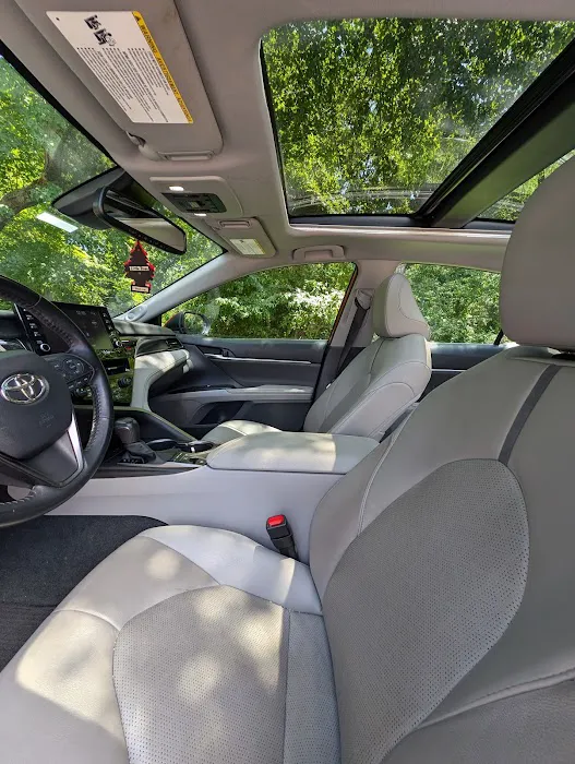 Velocity Rent A Car Picture 7