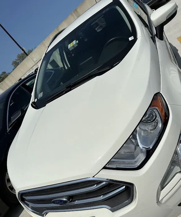 Hertz Car Rental - White Plains - Haarlem Avenue Picture 8