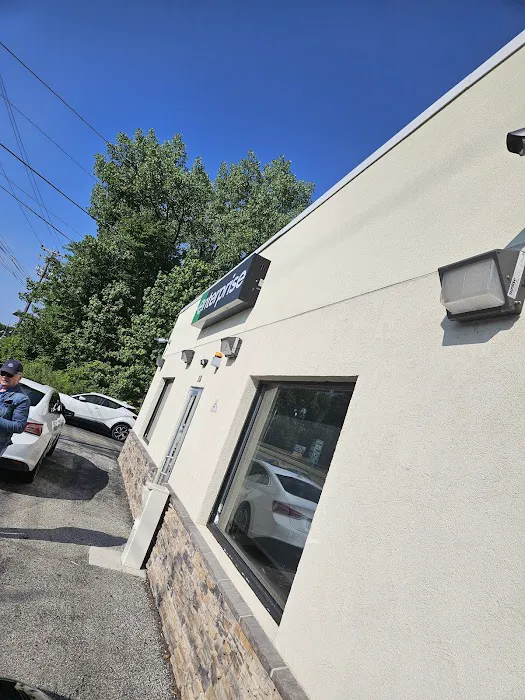 Enterprise Rent-A-Car Picture 6