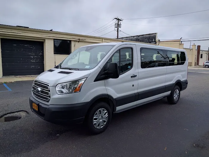 Enterprise Rent-A-Car Picture 8
