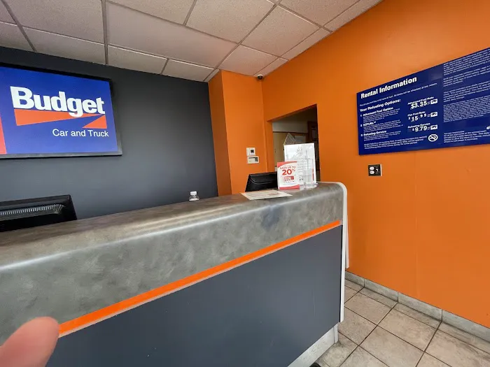 Budget Car Rental Picture 3