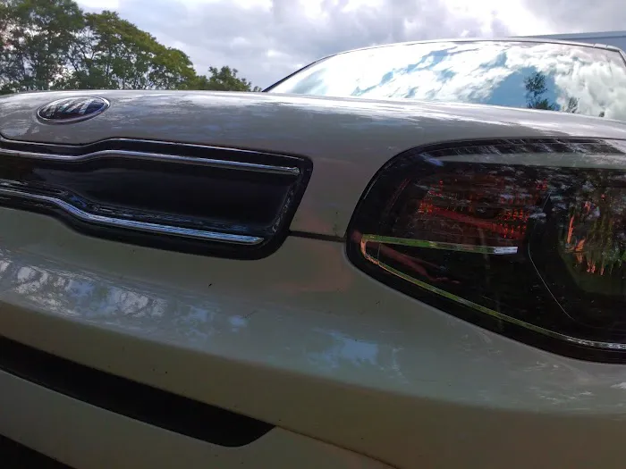 Avis Car Rental Picture 5