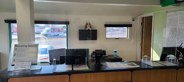 Enterprise Rent-A-Car Picture 8