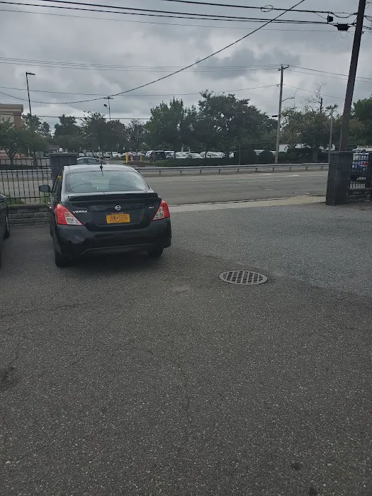 Hertz Car Rental - West Babylon - Route 109 Picture 6