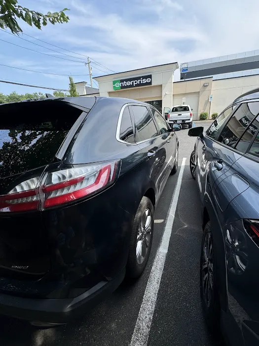 Enterprise Rent-A-Car Picture 1