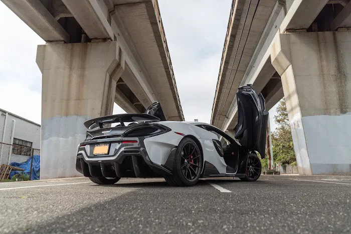 BluStreet Exotic Car Rentals Picture 3
