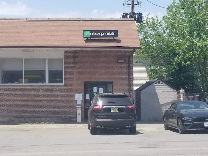 Enterprise Rent-A-Car Picture 4