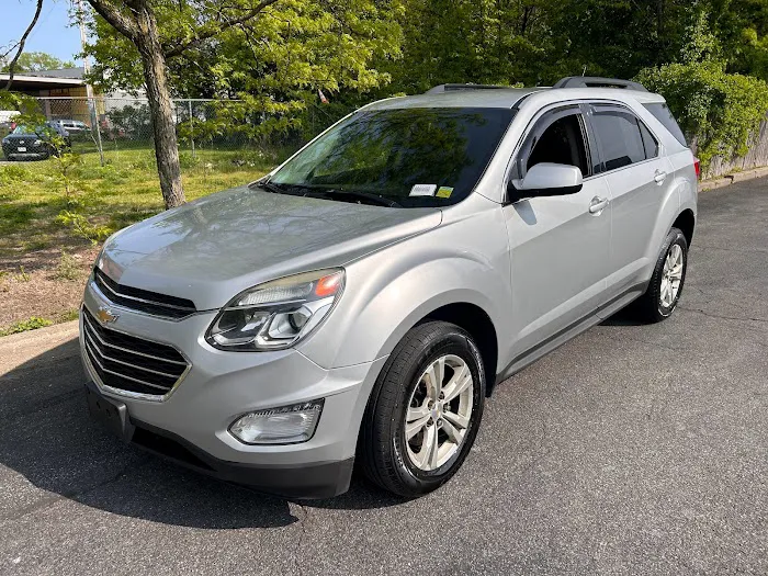 Rent a Car Picture 8