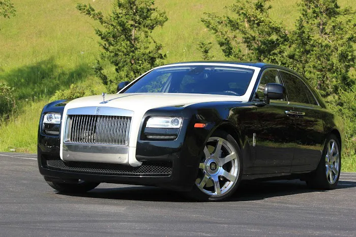 Veluxity Exotic Car Rental Picture 8