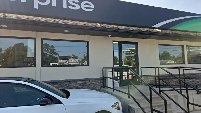 Enterprise Rent-A-Car Picture 9