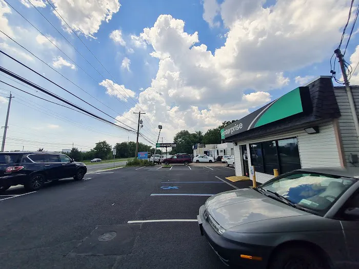Enterprise Rent-A-Car Picture 9