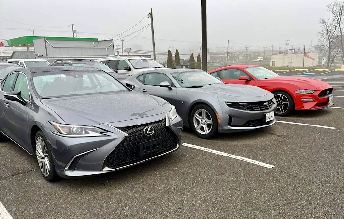 Avis Car Rental Picture 4