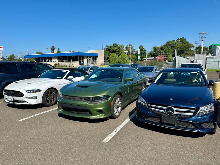 Avis Car Rental Picture 2