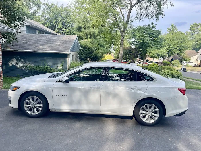 Avis Car Rental Picture 4