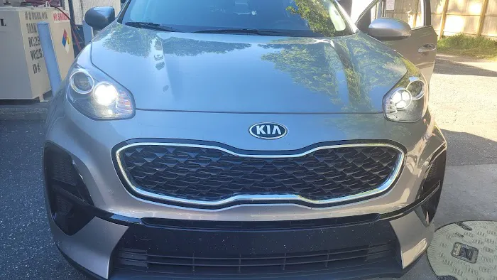 Avis Car Rental Picture 3