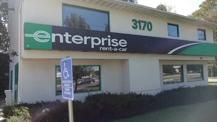 Enterprise Rent-A-Car Picture 7