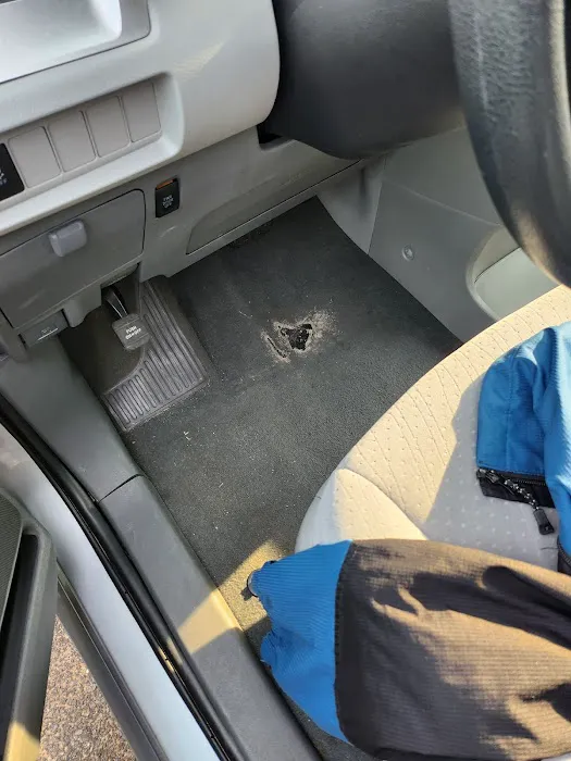 Avis Car Rental Picture 5