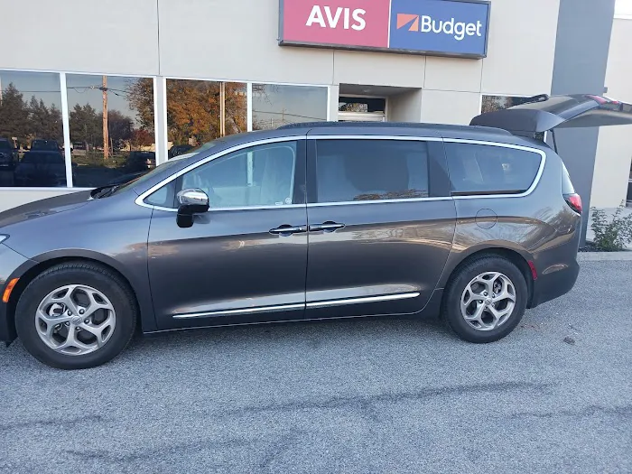 Avis Car Rental Picture 1