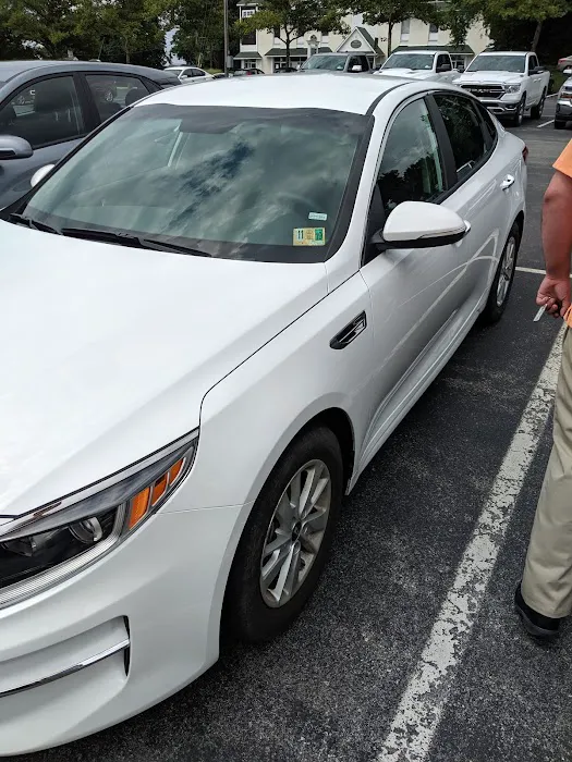 Enterprise Rent-A-Car Picture 4