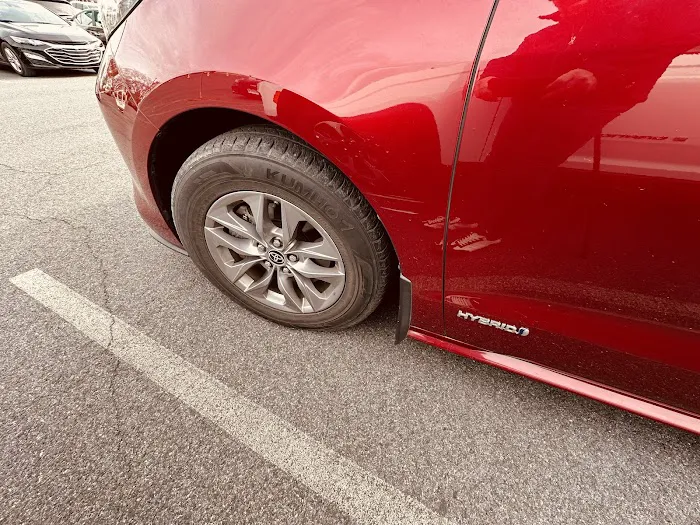 Budget Car Rental Picture 3