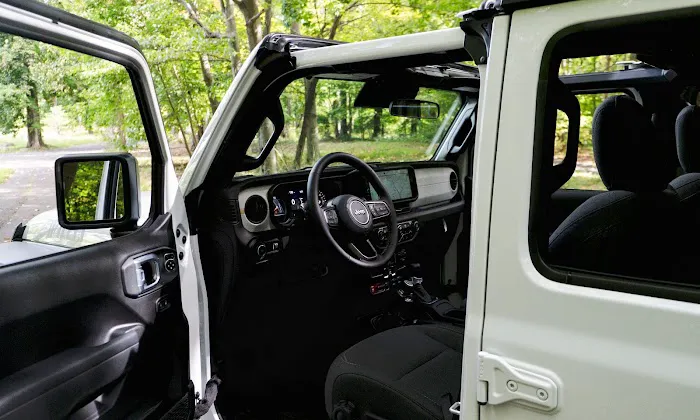 HyperLot rental Picture 8