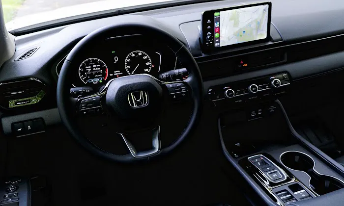 HyperLot rental Picture 10