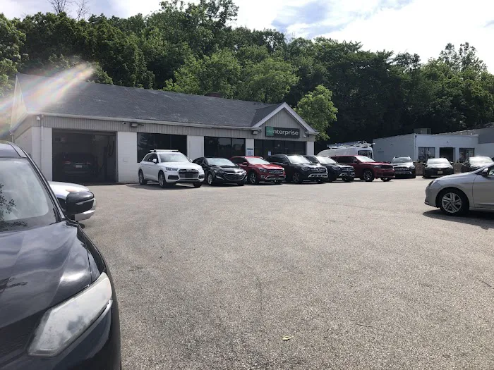 Enterprise Rent-A-Car Picture 2