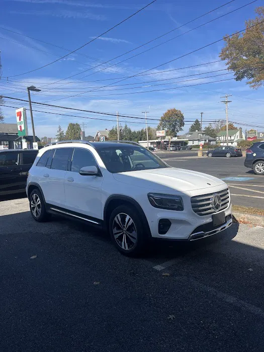 Avis Car Rental Picture 3