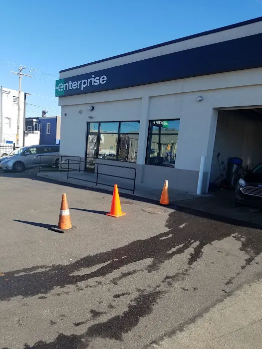 Enterprise Rent-A-Car Picture 1