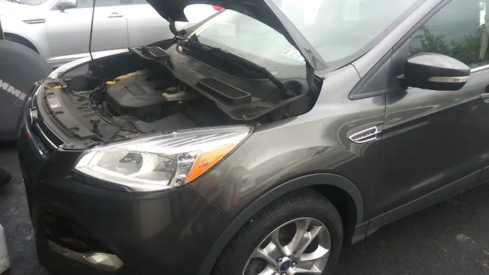 Lansdale Motors Picture 4