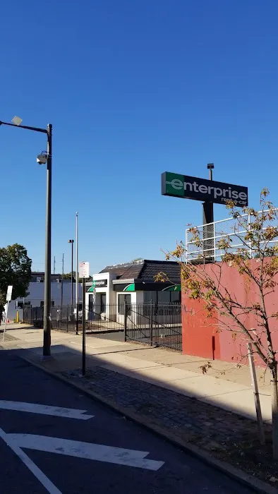 Enterprise Rent-A-Car Picture 4