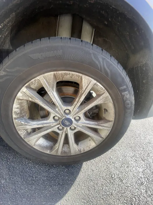 Hertz Car Rental - Riverhead - West Main Street Picture 10