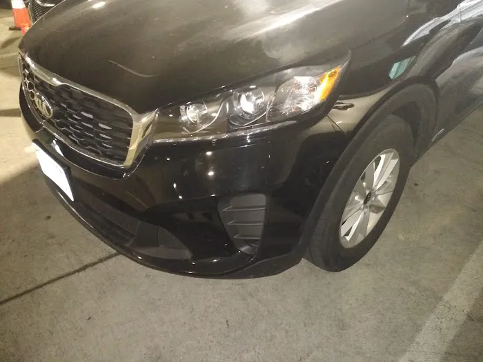 Avis Car Rental Picture 2