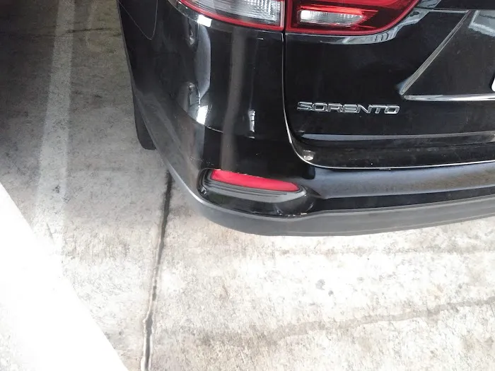 Avis Car Rental Picture 3