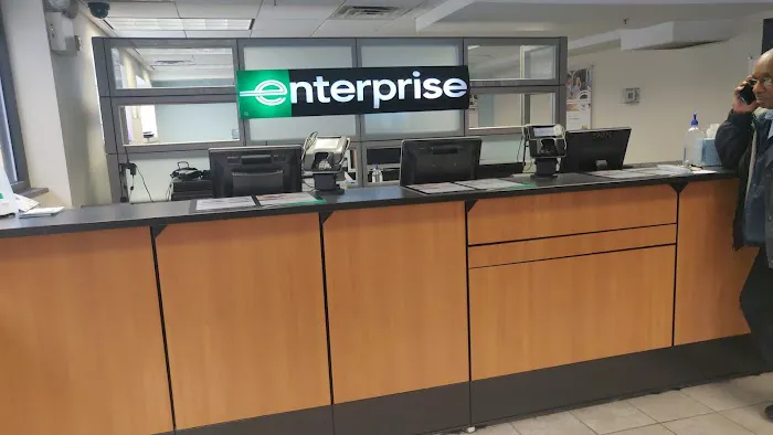 Enterprise Rent-A-Car Picture 4
