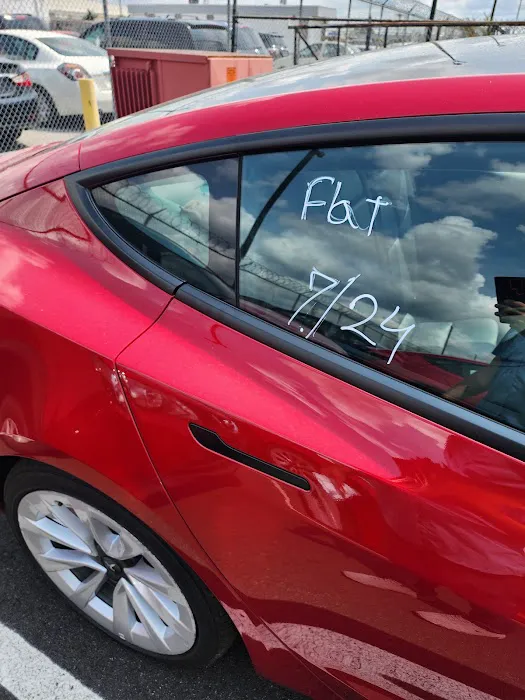 Uber- Hertz Car Rental Picture 1