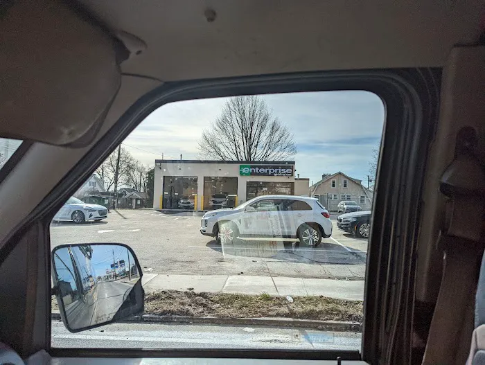 Enterprise Rent-A-Car Picture 4