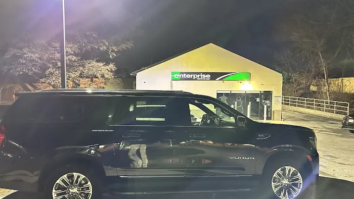 Enterprise Rent-A-Car Picture 2